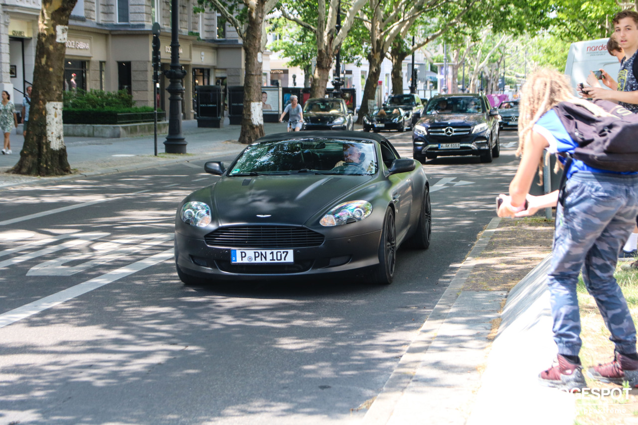 Aston Martin DB9 Volante