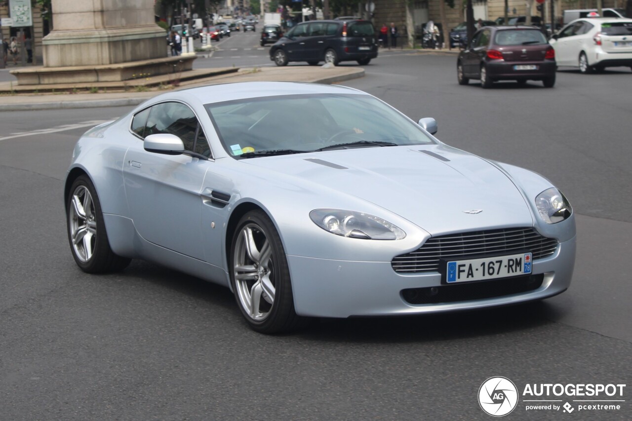 Aston Martin V8 Vantage