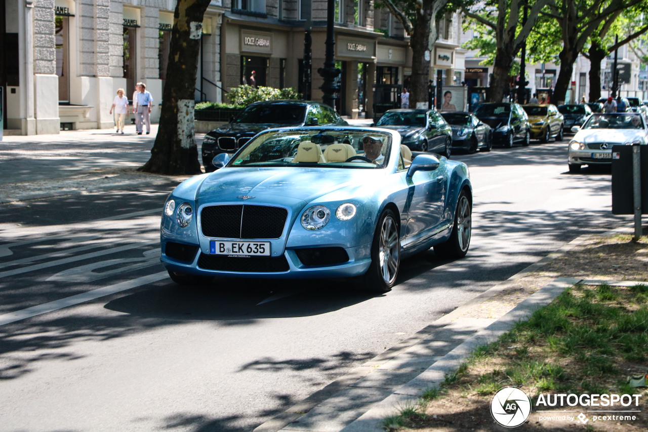 Bentley Continental GTC V8