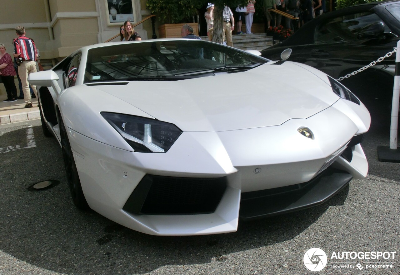 Lamborghini Aventador LP700-4