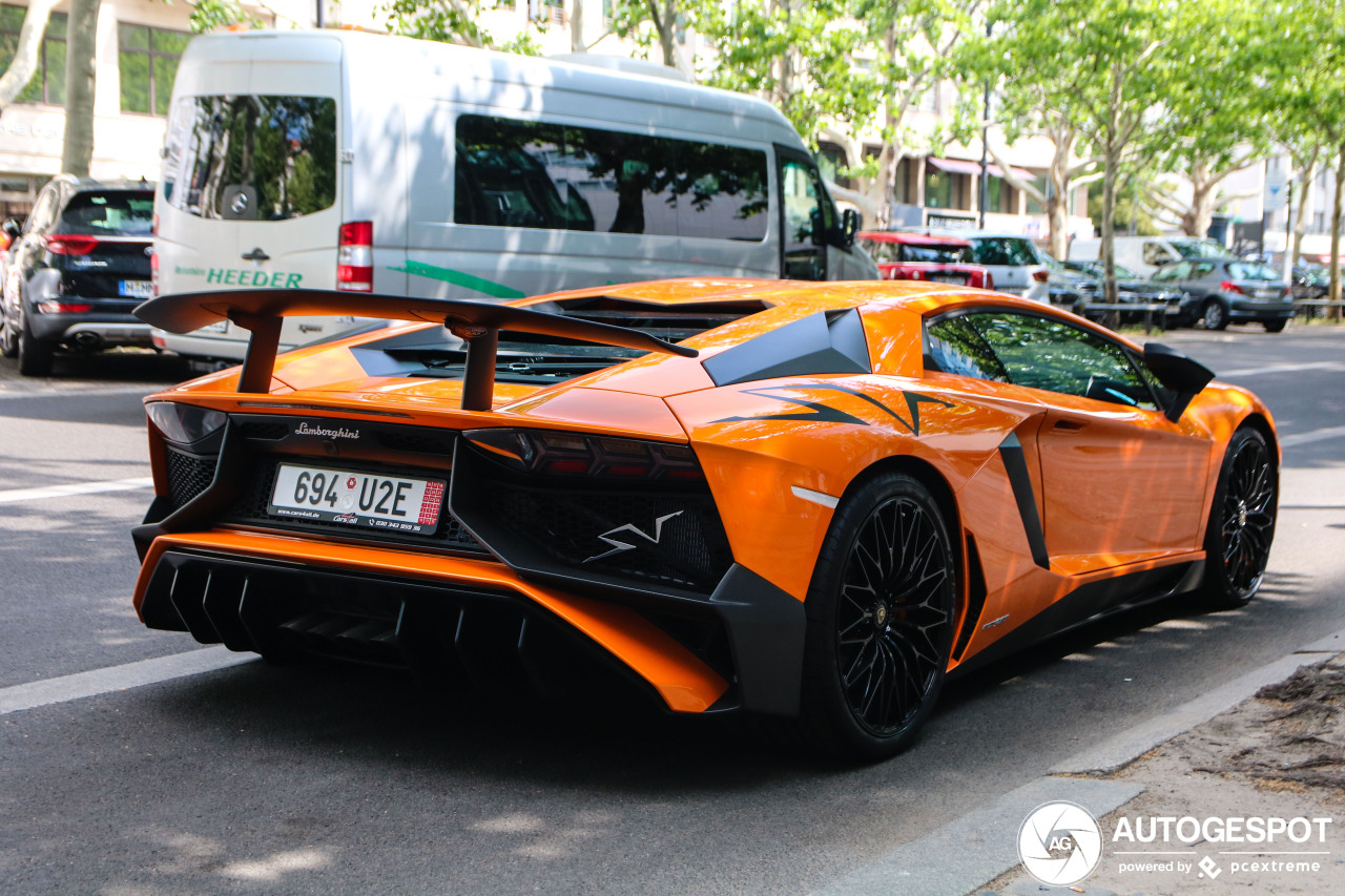 Lamborghini Aventador LP750-4 SuperVeloce