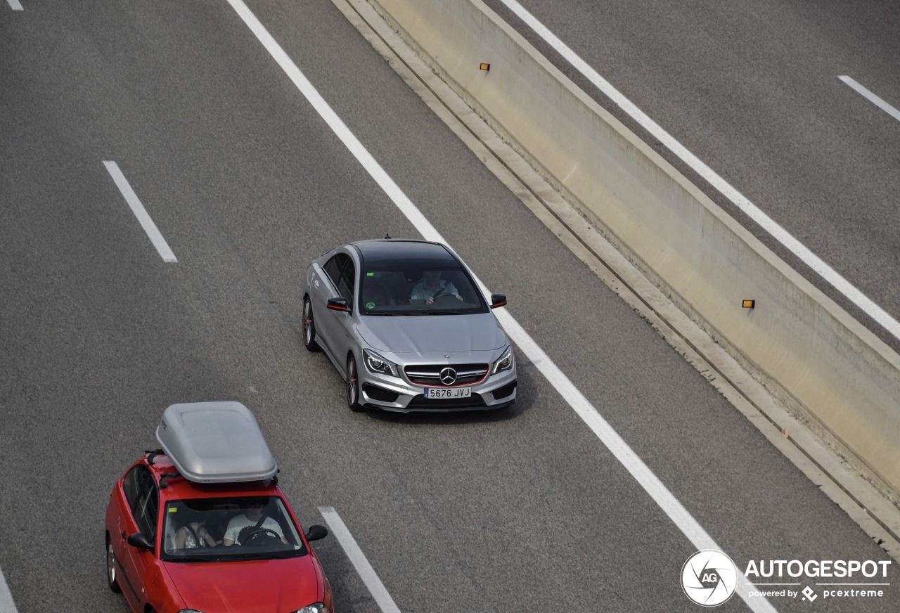 Mercedes-Benz CLA 45 AMG C117