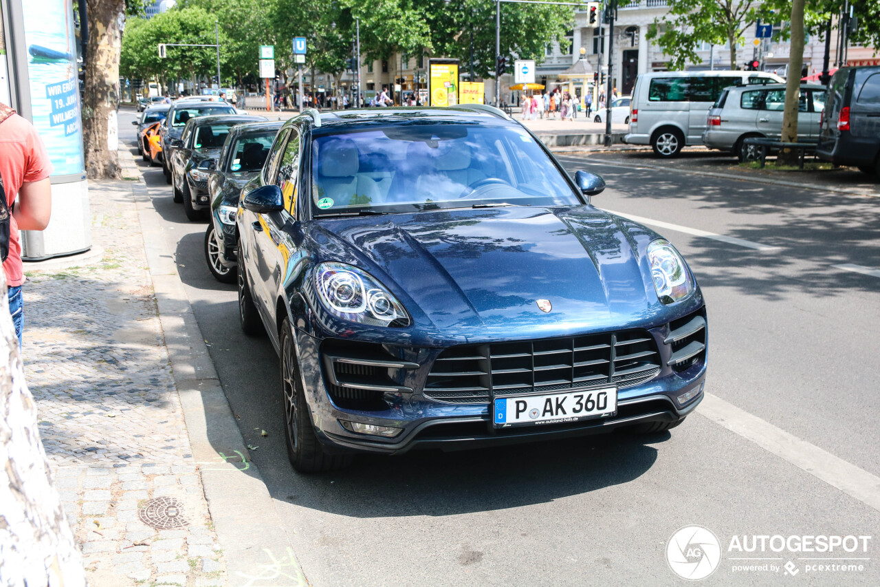 Porsche 95B Macan Turbo