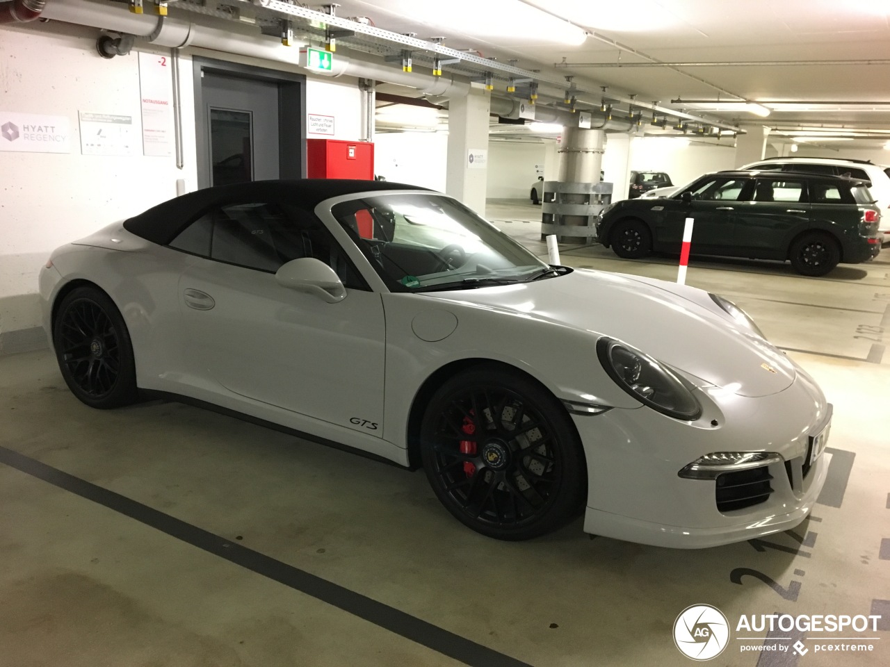 Porsche 991 Carrera GTS Cabriolet MkI