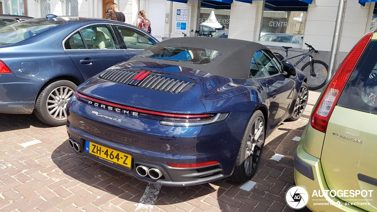 Porsche 992 Carrera 4S Cabriolet