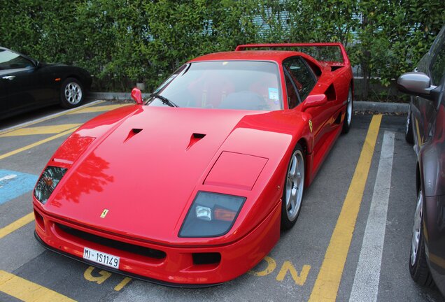 Ferrari F40