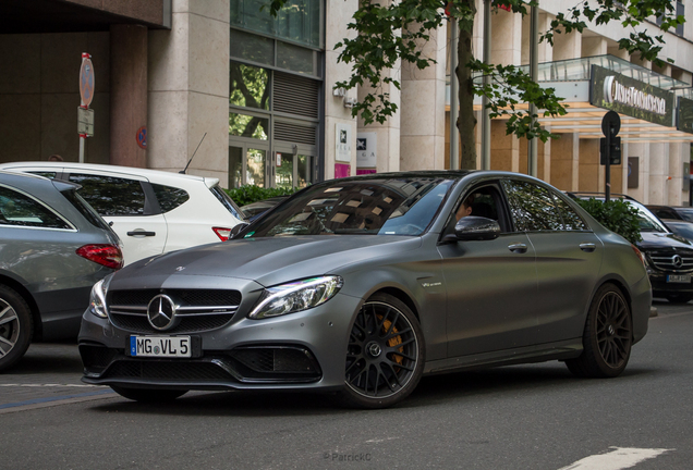 Mercedes-AMG C 63 S W205