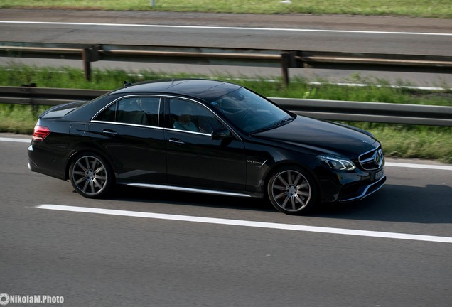 Mercedes-Benz E 63 AMG S W212