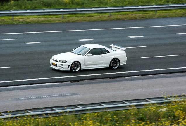 Nissan Skyline R34 GT-R V-Spec