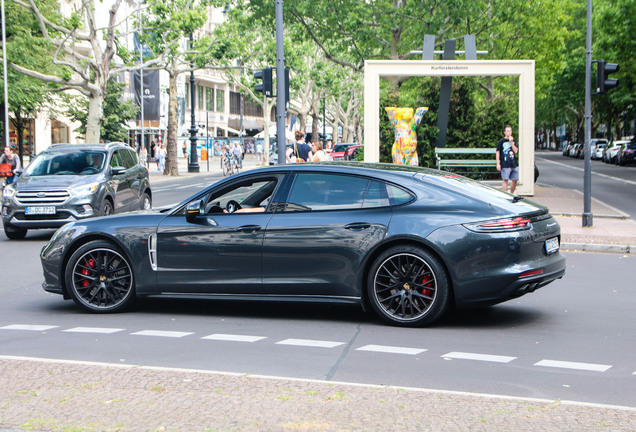 Porsche 971 Panamera Turbo Executive