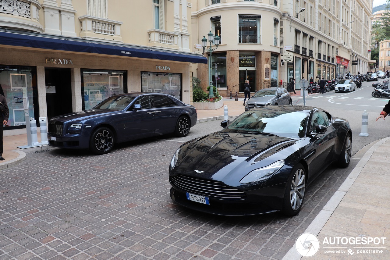 Aston Martin DB11