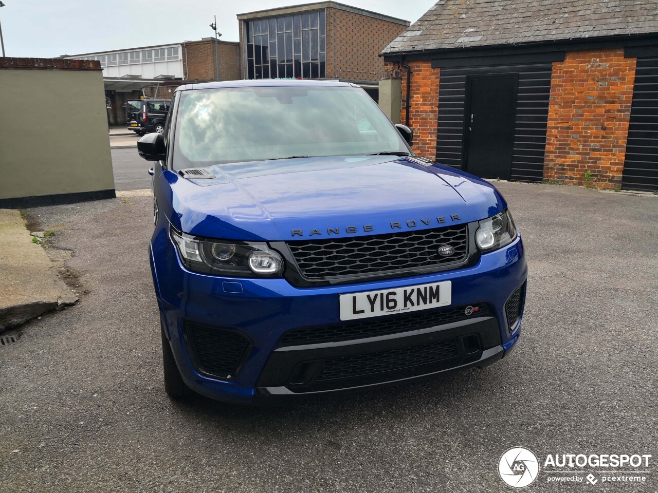 Land Rover Range Rover Sport SVR