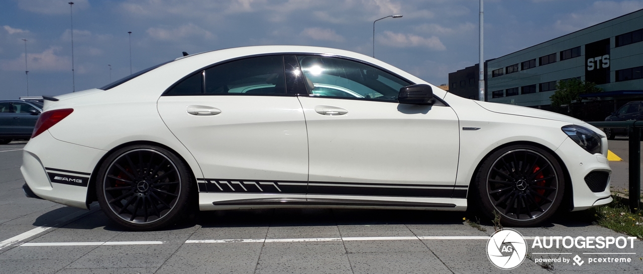 Mercedes-Benz CLA 45 AMG C117