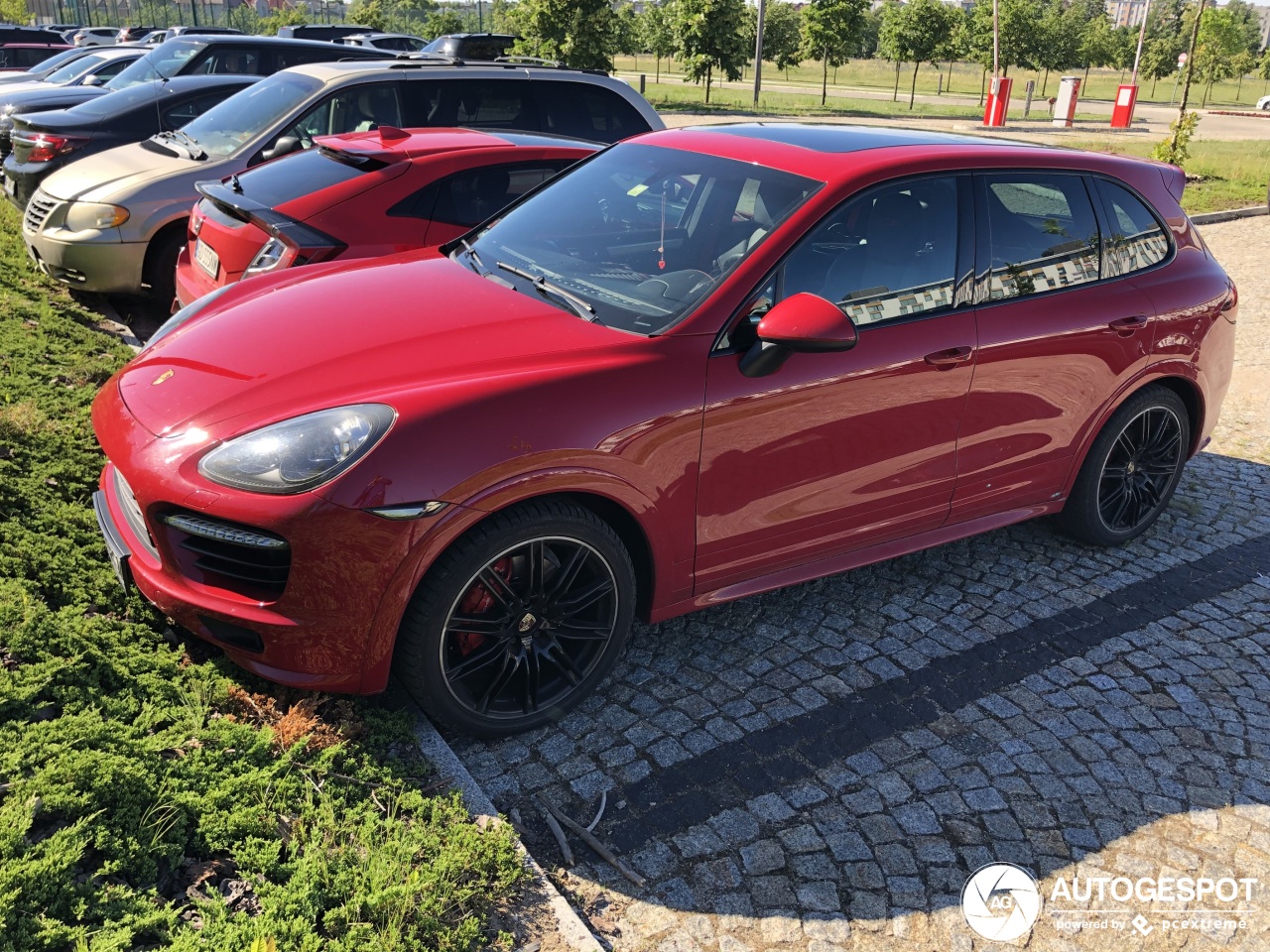 Porsche 958 Cayenne GTS