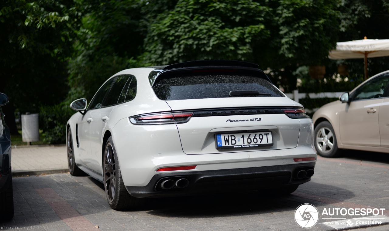 Porsche 971 Panamera GTS Sport Turismo