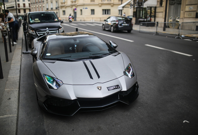 Lamborghini Aventador LP700-4