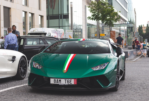 Lamborghini Huracán LP640-4 Performante