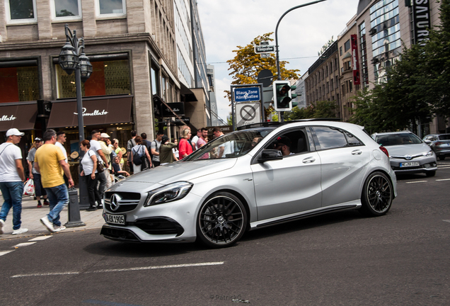 Mercedes-AMG A 45 W176 2015