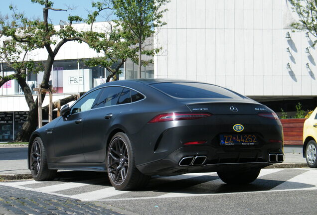 Mercedes-AMG GT 63 S X290