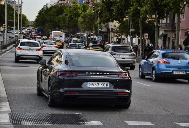 Porsche 971 Panamera Turbo S E-Hybrid