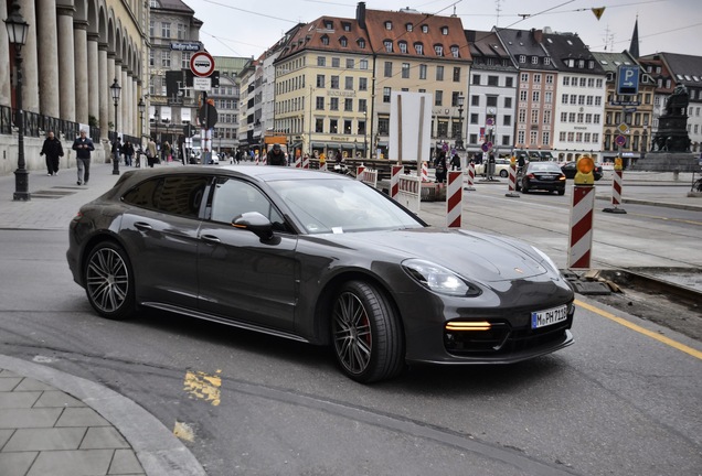 Porsche 971 Panamera Turbo Sport Turismo