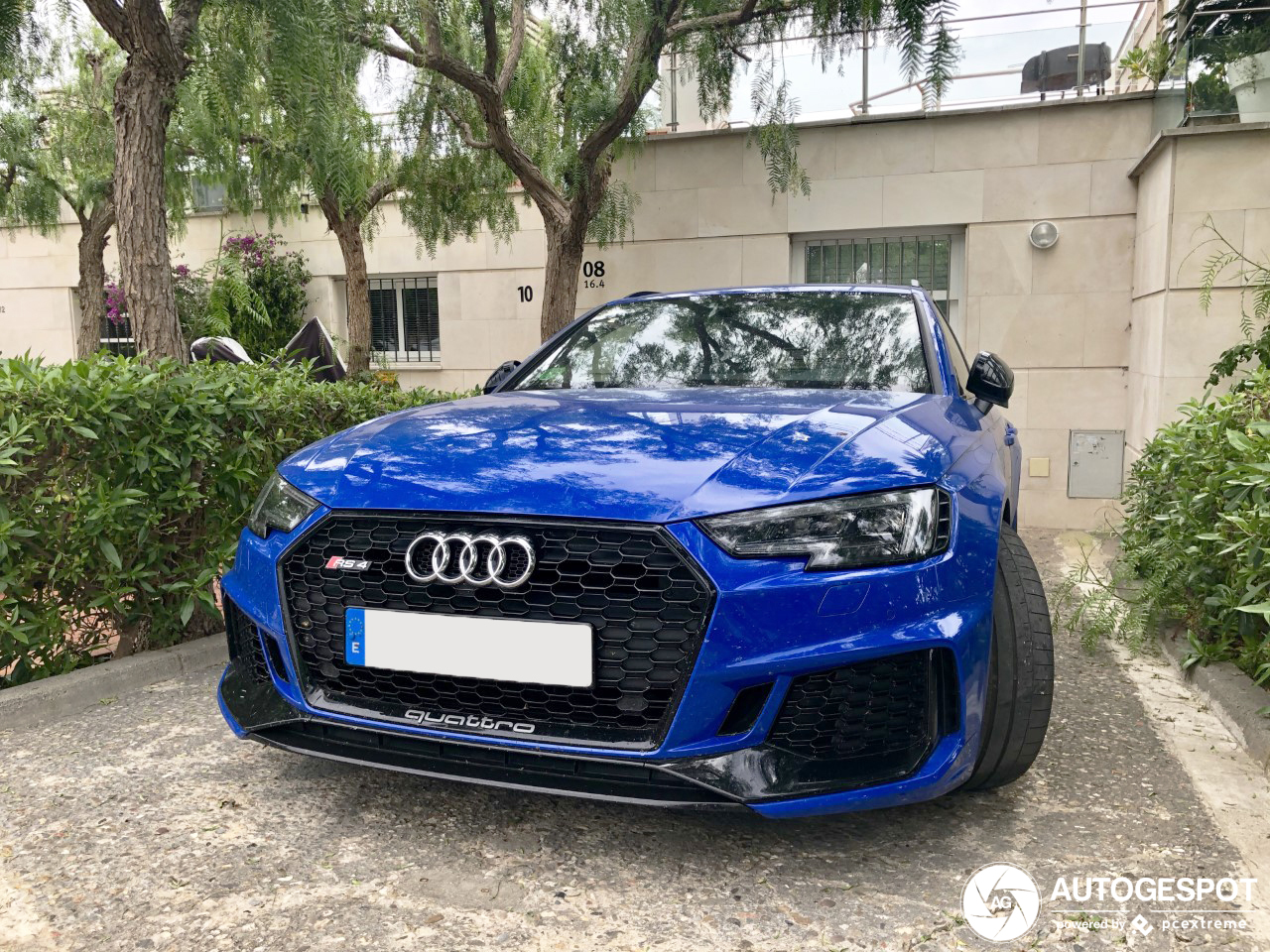 Audi RS4 Avant B9