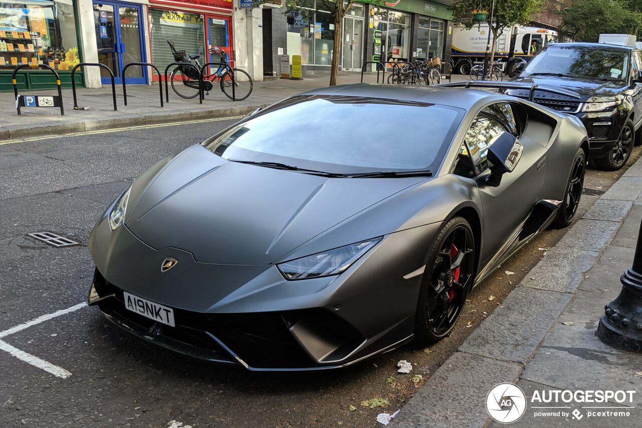 Lamborghini Huracán LP640-4 Performante