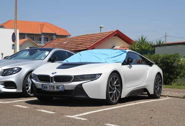 BMW i8