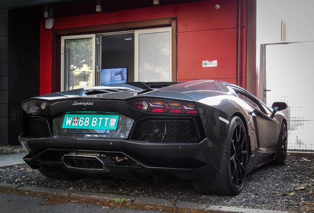 Lamborghini Aventador LP700-4 Roadster