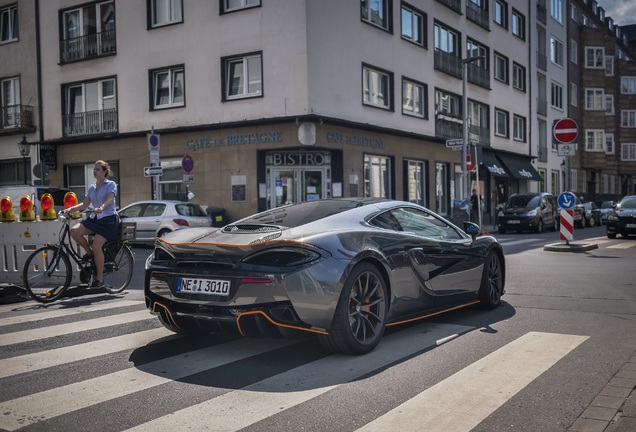 McLaren 570GT