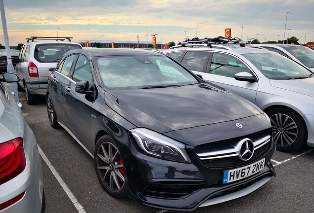 Mercedes-AMG A 45 W176 2015