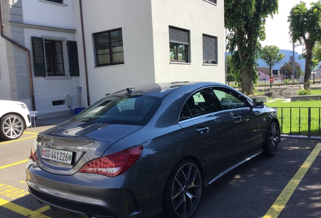 Mercedes-Benz CLA 45 AMG C117