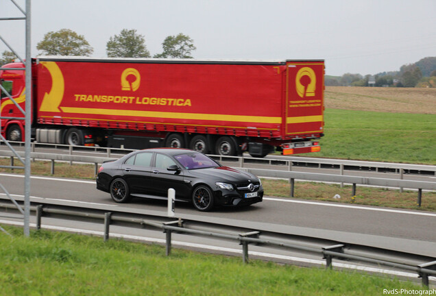 Mercedes-AMG E 63 S W213