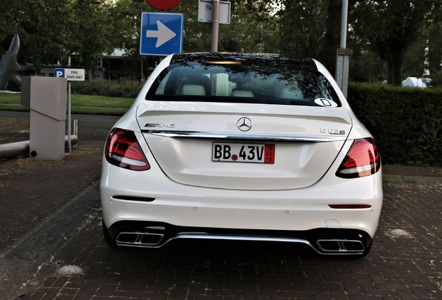 Mercedes-AMG E 63 S W213