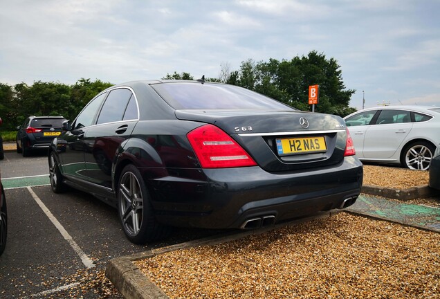 Mercedes-Benz S 63 AMG W221 2011