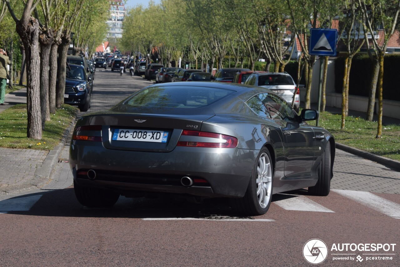 Aston Martin DB9