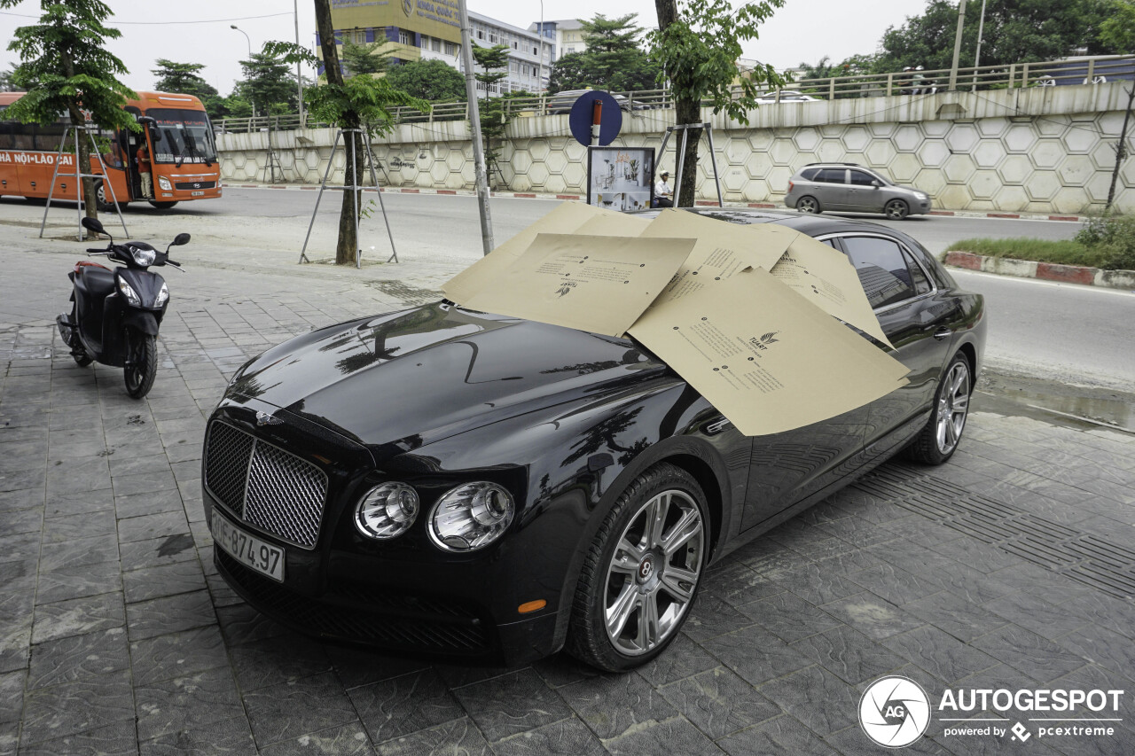 Bentley Flying Spur V8