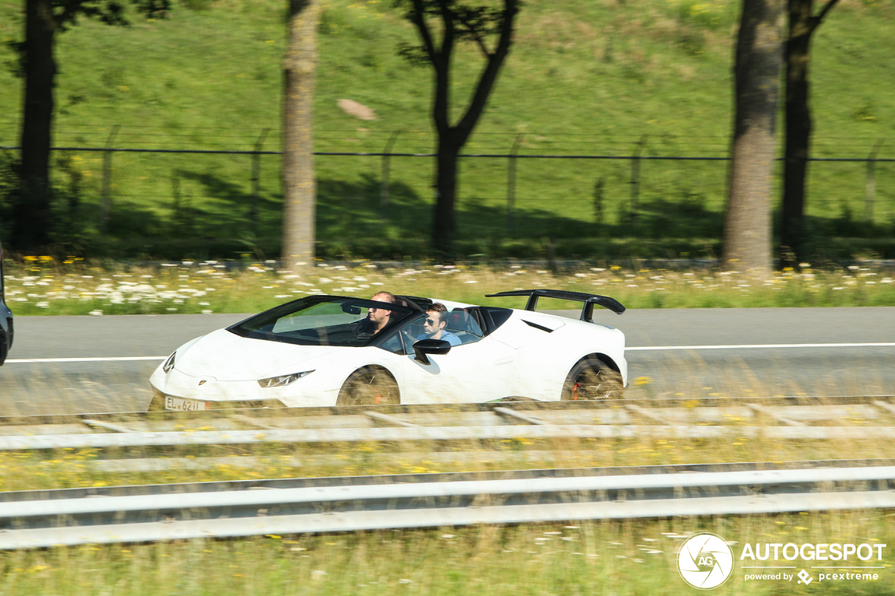 Lamborghini Huracán LP640-4 Performante Spyder