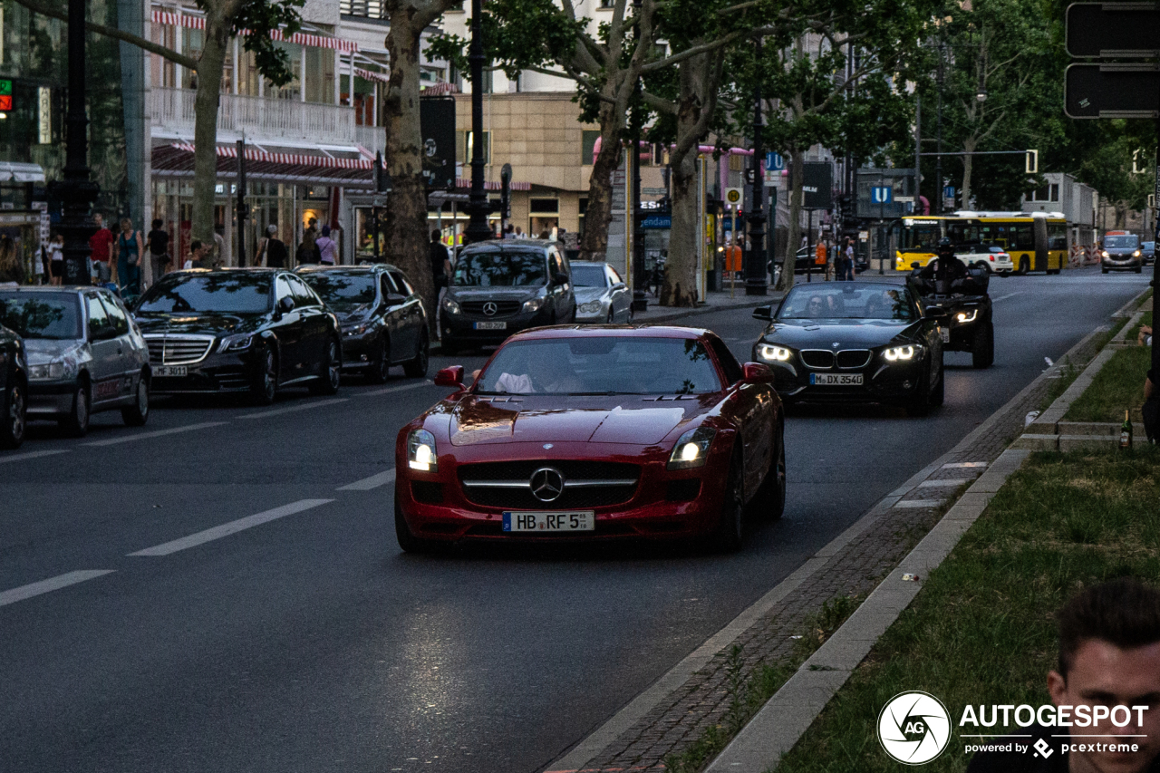 Mercedes-Benz SLS AMG