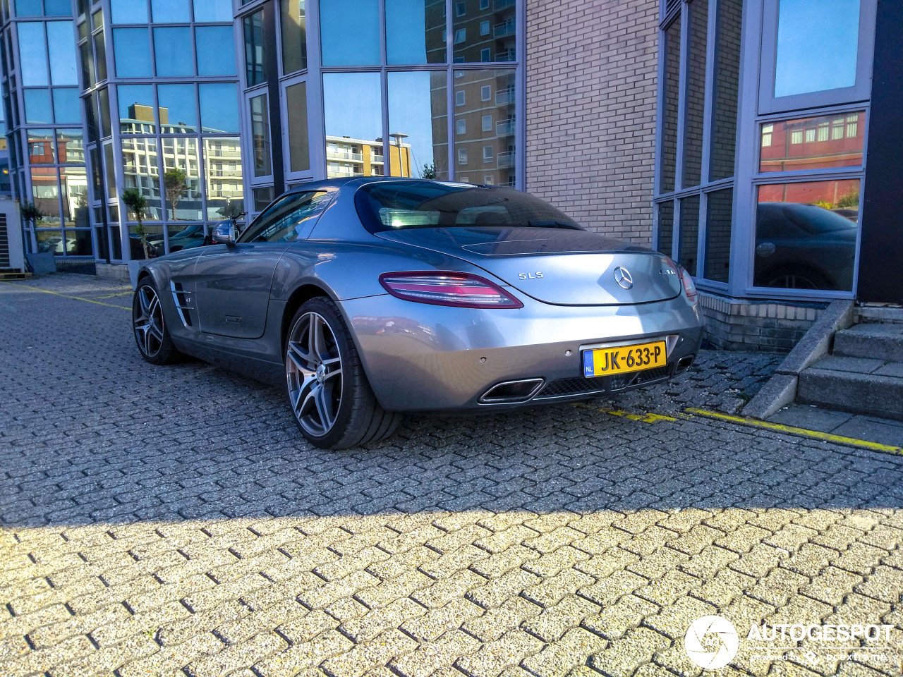 Mercedes-Benz SLS AMG