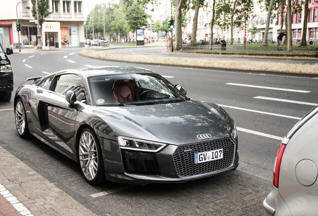 Audi R8 V10 Plus 2015