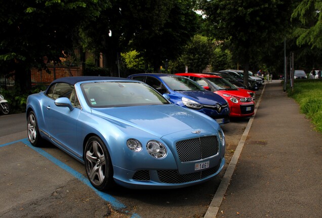 Bentley Continental GTC 2012