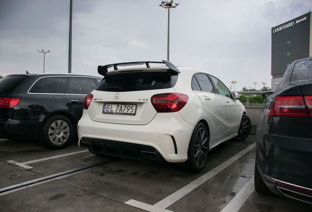 Mercedes-AMG A 45 W176 2015