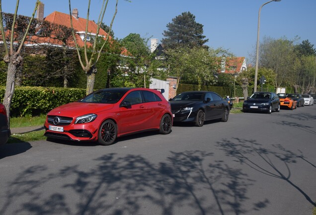 Mercedes-AMG A 45 W176 2015