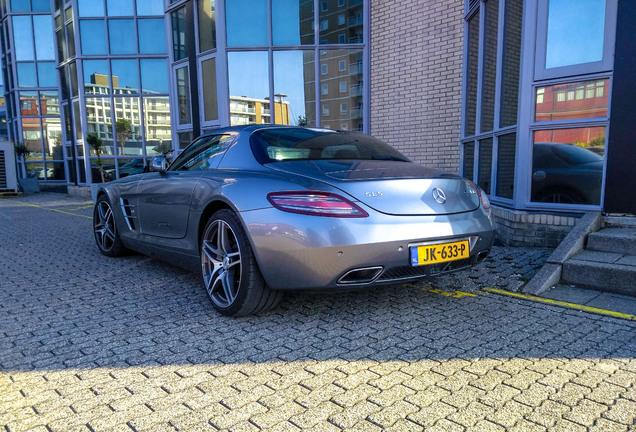 Mercedes-Benz SLS AMG