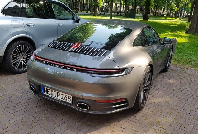 Porsche 992 Carrera 4S