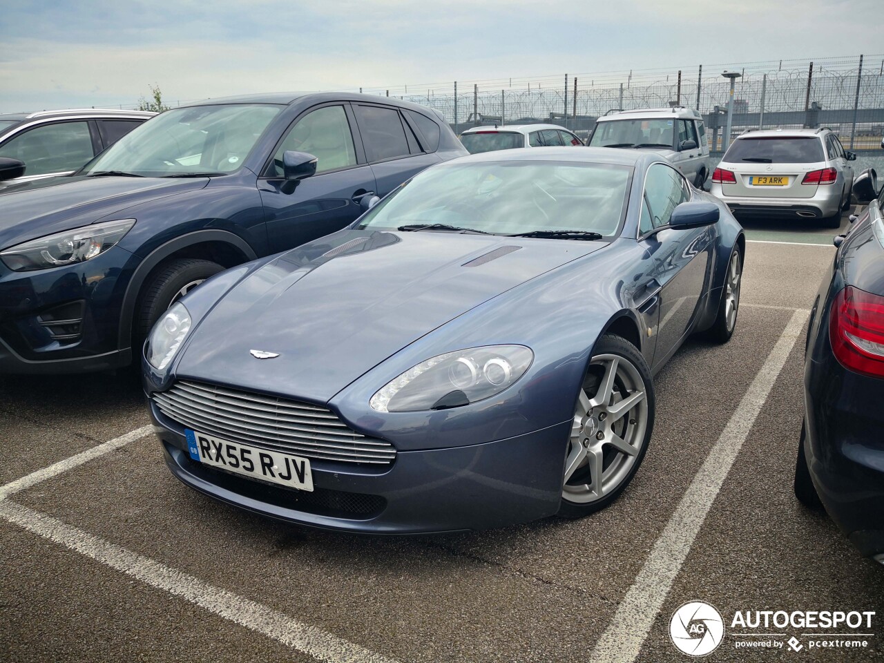 Aston Martin V8 Vantage