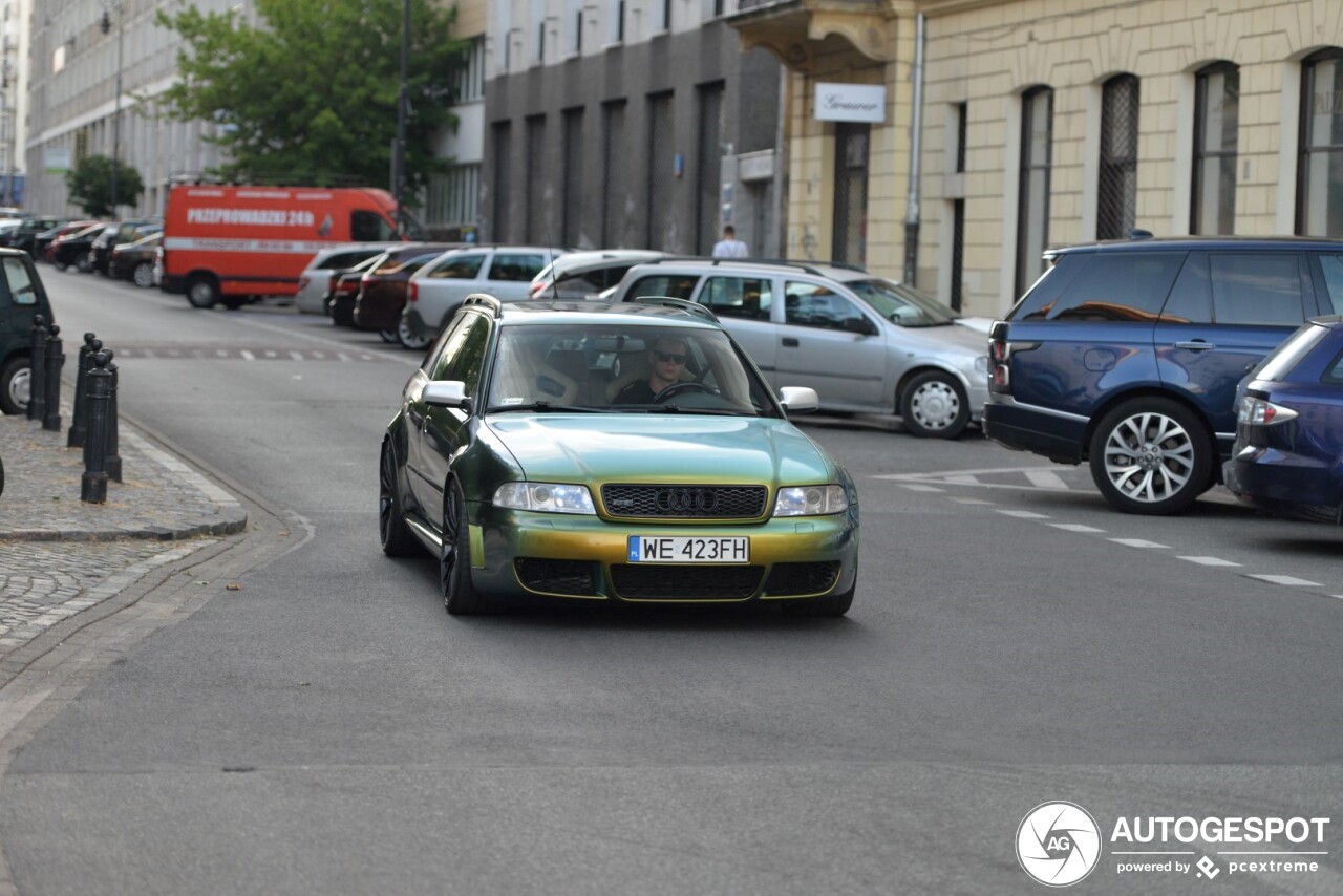 Audi RS4 Avant B5