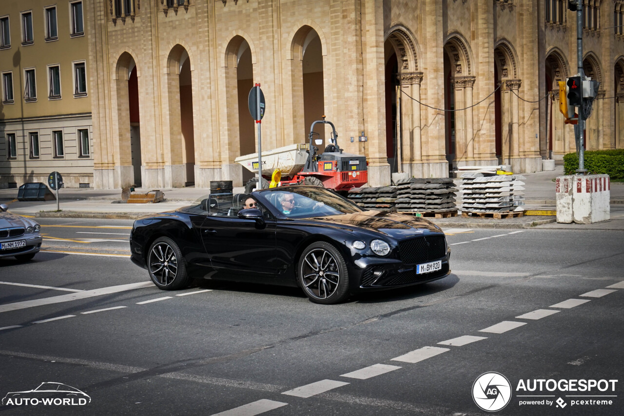 Bentley Continental GTC 2019