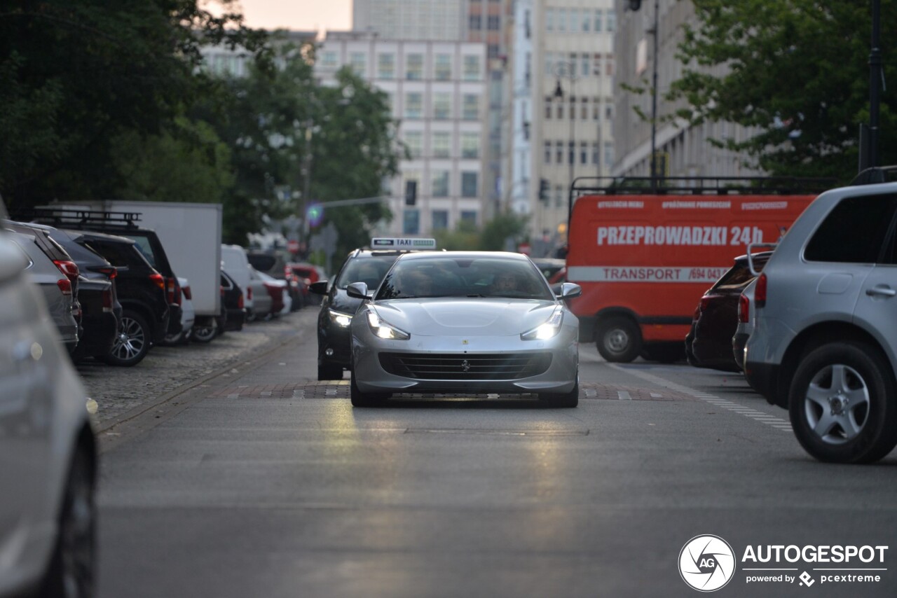 Ferrari GTC4Lusso